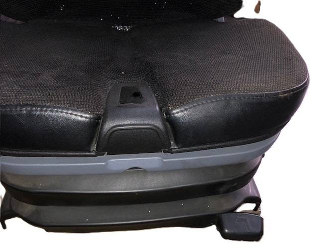 Seat for Linde /1120-01/ - Сидіння в категорії Вантажно-розвантажувальна техніка: фото 3 Seat for Linde /1120-01/ - Сидіння в категорії Вантажно-розвантажувальна техніка: фото 3