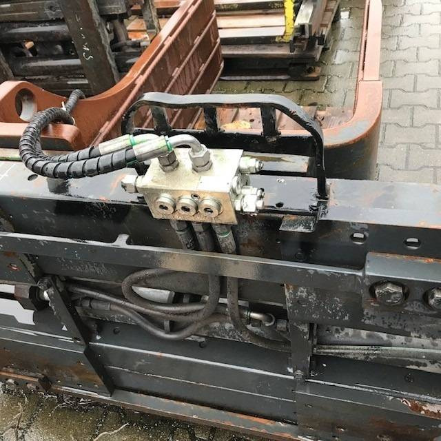 Stabau Bale Clamp - Захват: фото 2 Stabau Bale Clamp - Захват: фото 2