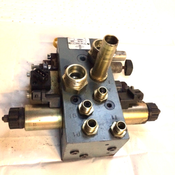 Steering block Hydraulik Still - Гідравлічний клапан в категорії Вантажно-розвантажувальна техніка: фото 4 Steering block Hydraulik Still - Гідравлічний клапан в категорії Вантажно-розвантажувальна техніка: фото 4