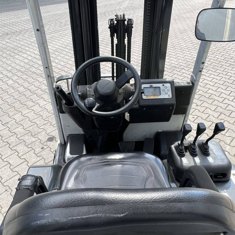 Unicarriers TX3-20L (AG1N1L20Q) - Електронавантажувач: фото 4 Unicarriers TX3-20L (AG1N1L20Q) - Електронавантажувач: фото 4