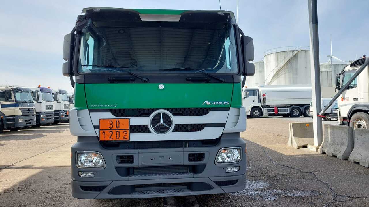 MERCEDES ACTROS - Вантажівка цистерна: фото 4 MERCEDES ACTROS - Вантажівка цистерна: фото 4