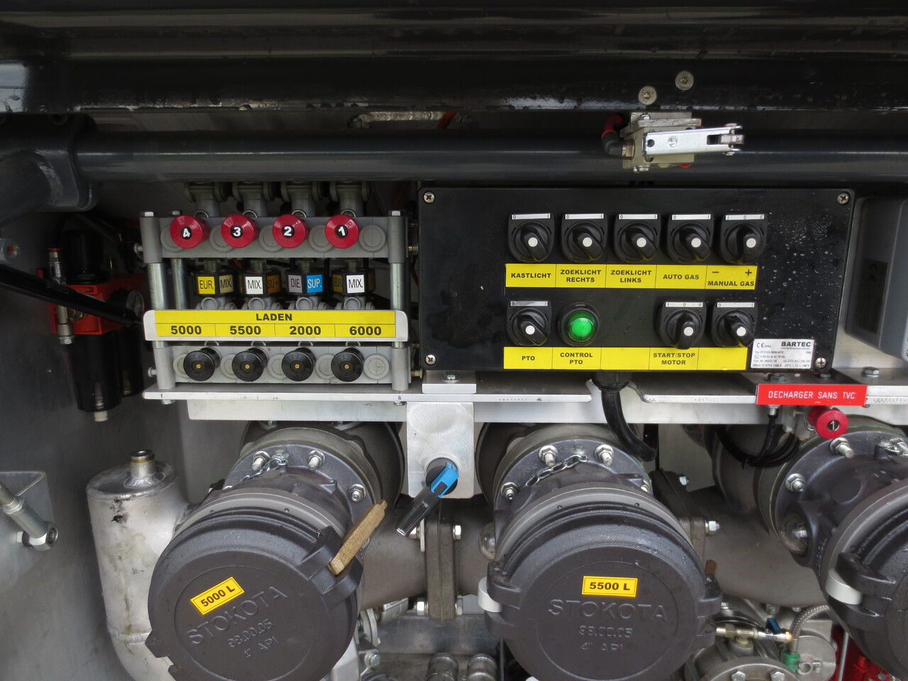 SCANIA G370 - Вантажівка цистерна: фото 3 SCANIA G370 - Вантажівка цистерна: фото 3