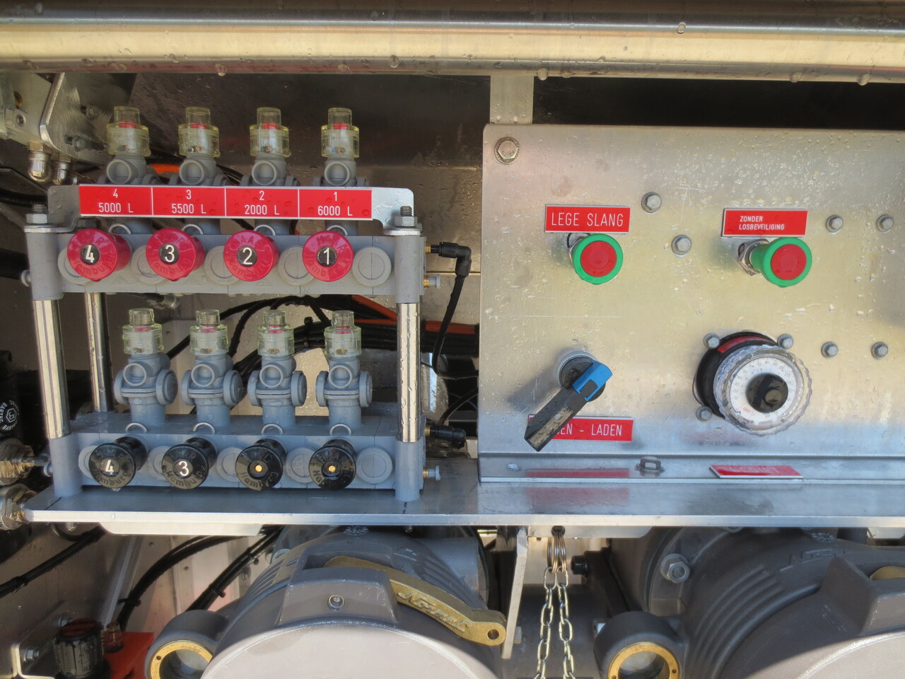 SCANIA G370 - Вантажівка цистерна: фото 2 SCANIA G370 - Вантажівка цистерна: фото 2