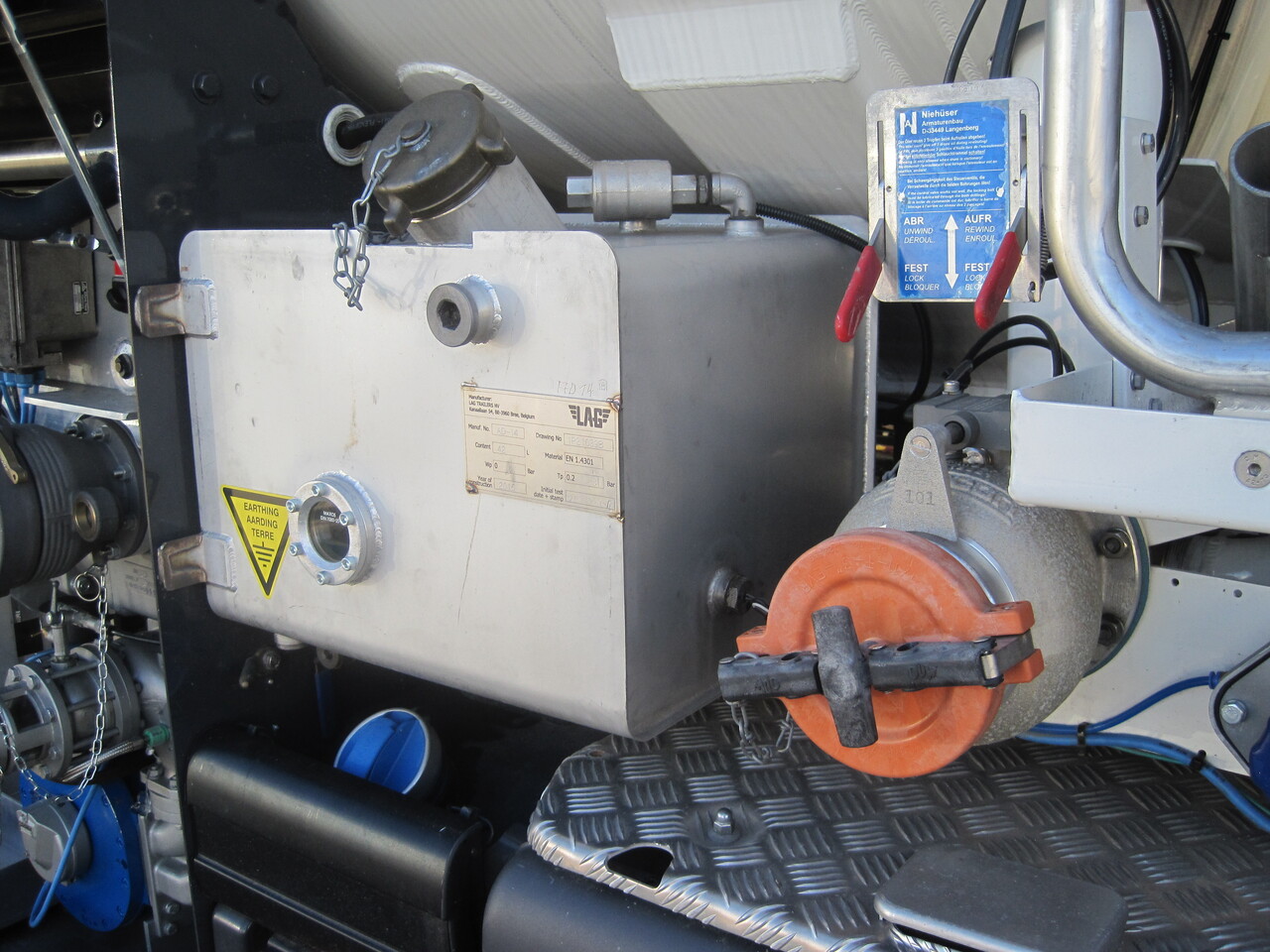 SCANIA G370 - Вантажівка цистерна: фото 5 SCANIA G370 - Вантажівка цистерна: фото 5