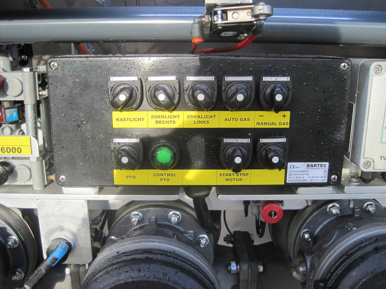 SCANIA G370 - Вантажівка цистерна: фото 3 SCANIA G370 - Вантажівка цистерна: фото 3