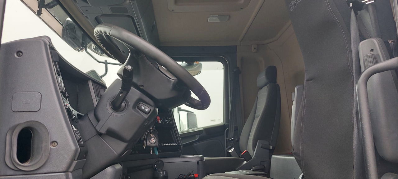 SCANIA G400 - Вантажівка цистерна: фото 3 SCANIA G400 - Вантажівка цистерна: фото 3