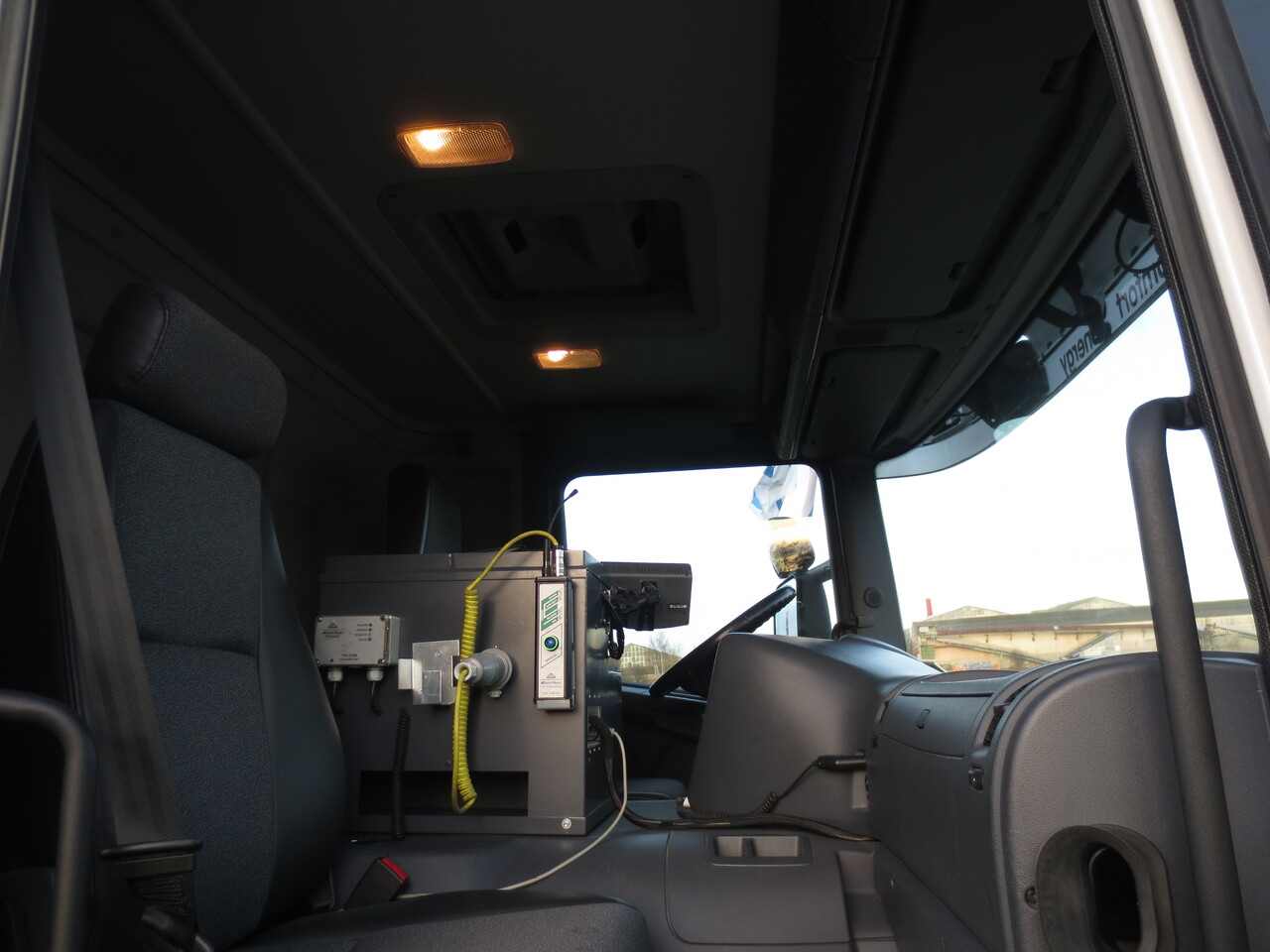 Scania P310 - Вантажівка цистерна: фото 3 Scania P310 - Вантажівка цистерна: фото 3