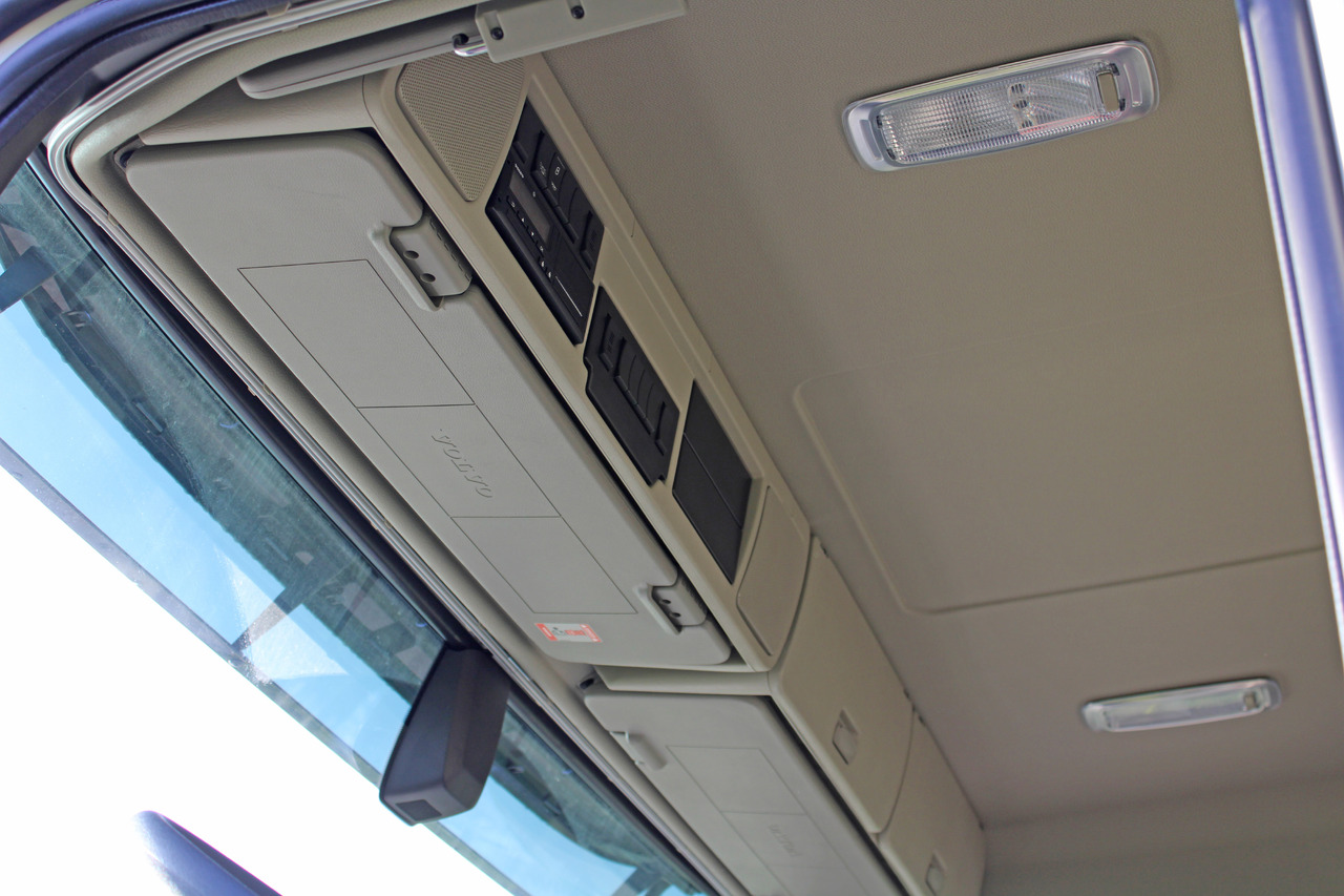 VOLVO FM - Вантажівка цистерна: фото 5 VOLVO FM - Вантажівка цистерна: фото 5