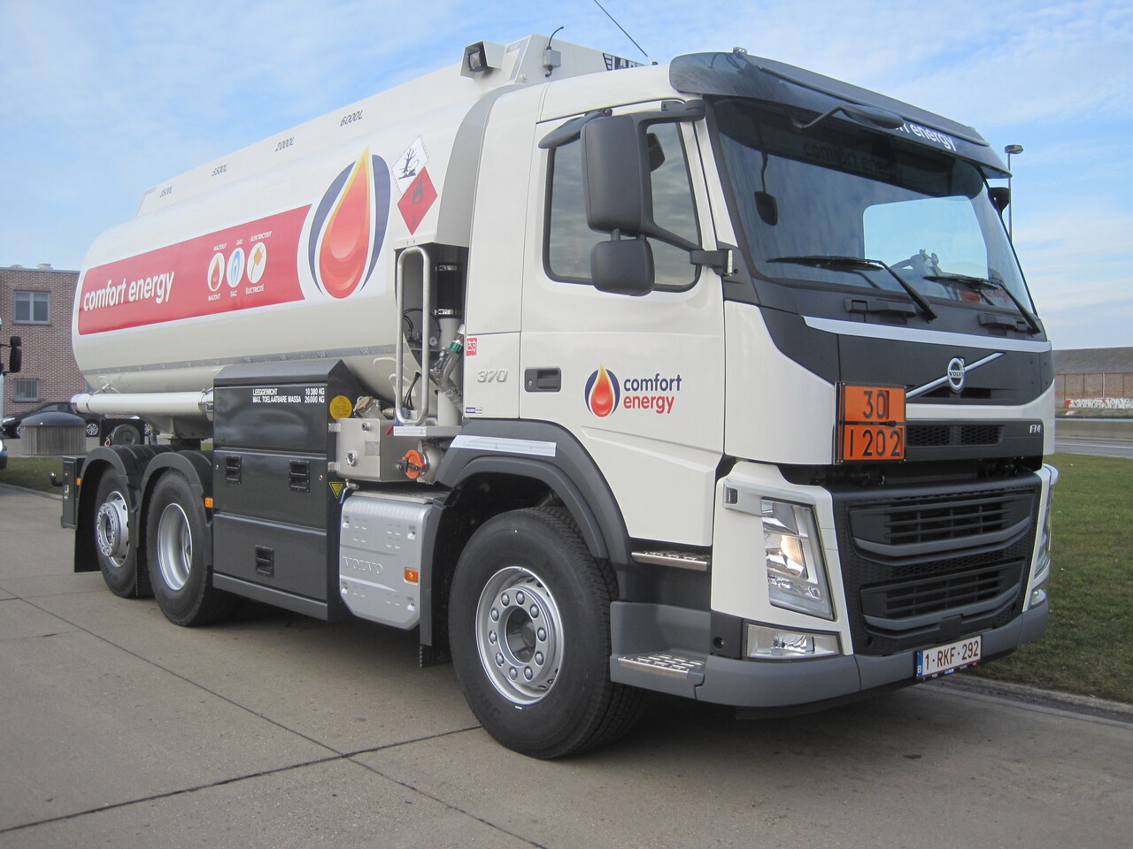 VOLVO FM - Вантажівка цистерна: фото 4 VOLVO FM - Вантажівка цистерна: фото 4