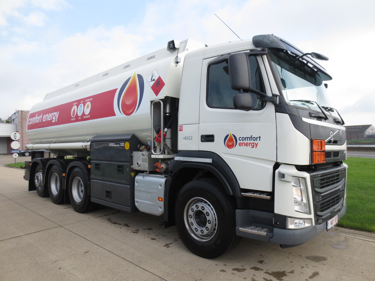 VOLVO FM - Вантажівка цистерна: фото 3 VOLVO FM - Вантажівка цистерна: фото 3