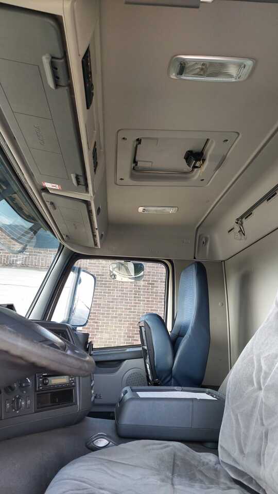 VOLVO FM - Вантажівка цистерна: фото 5 VOLVO FM - Вантажівка цистерна: фото 5