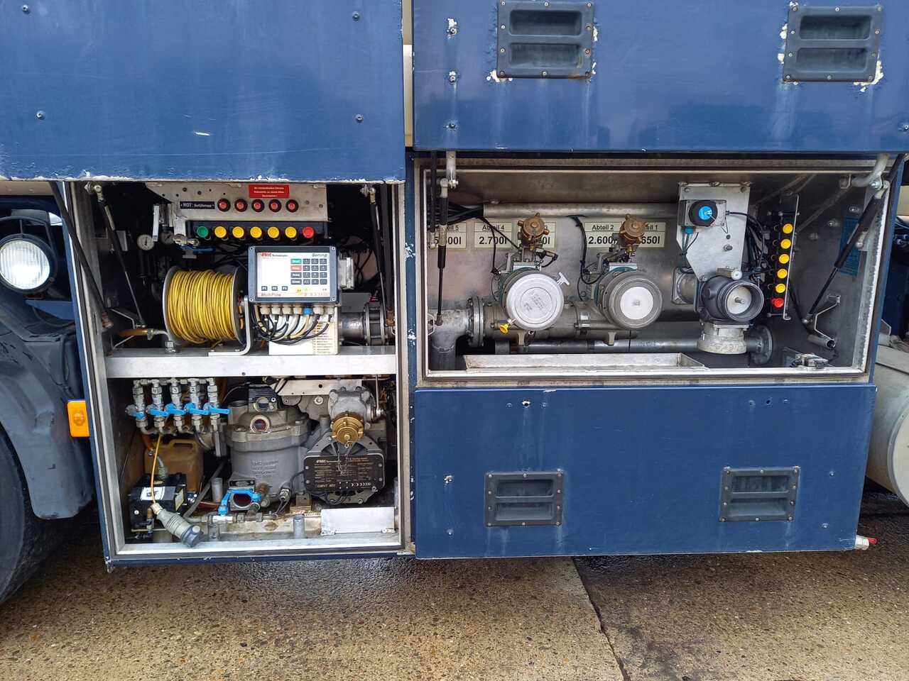 Вантажівка цистерна Volvo FM: фото 12