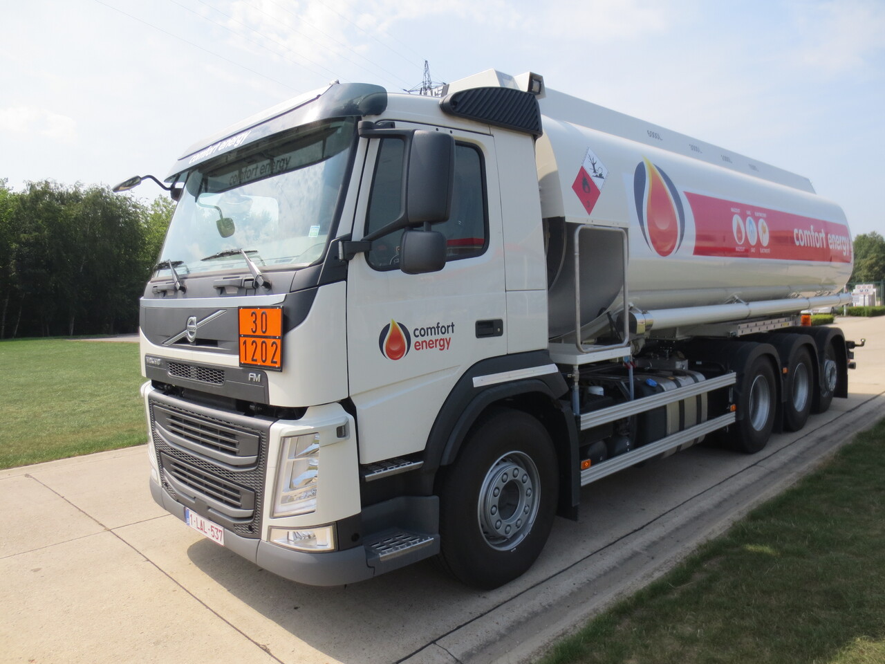 Volvo FM - Вантажівка цистерна: фото 1 Volvo FM - Вантажівка цистерна: фото 1