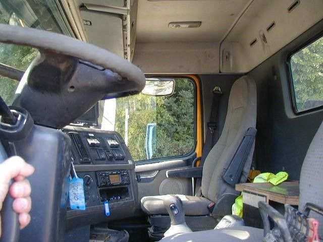 Бортова вантажівка/ Платформа, Вантажівка з маніпулятором Volvo FH 12 6x4 Volvo FH 12 6x4: фото 8 Бортова вантажівка/ Платформа, Вантажівка з маніпулятором Volvo FH 12 6x4 Volvo FH 12 6x4: фото 8