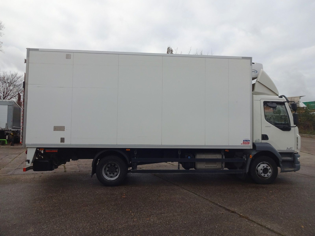 DAF LF 220, 16 T, LBW, doors, air conditioning, automatic, camera - Рефрижератор вантажівка: фото 5 DAF LF 220, 16 T, LBW, doors, air conditioning, automatic, camera - Рефрижератор вантажівка: фото 5