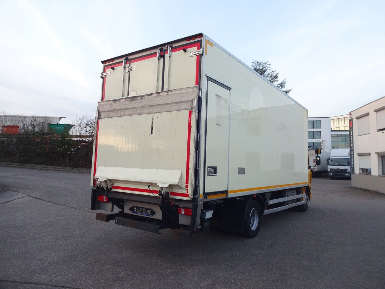 DAF LF 230, 12 T, LBW, doors, air conditioning, automatic, camera - Рефрижератор вантажівка: фото 5 DAF LF 230, 12 T, LBW, doors, air conditioning, automatic, camera - Рефрижератор вантажівка: фото 5
