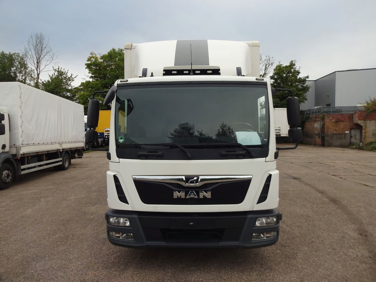 MAN TGL 8.190, LBW, Luft, Tempomat, Standheizung - Фургон з закритим кузовом: фото 2 MAN TGL 8.190, LBW, Luft, Tempomat, Standheizung - Фургон з закритим кузовом: фото 2