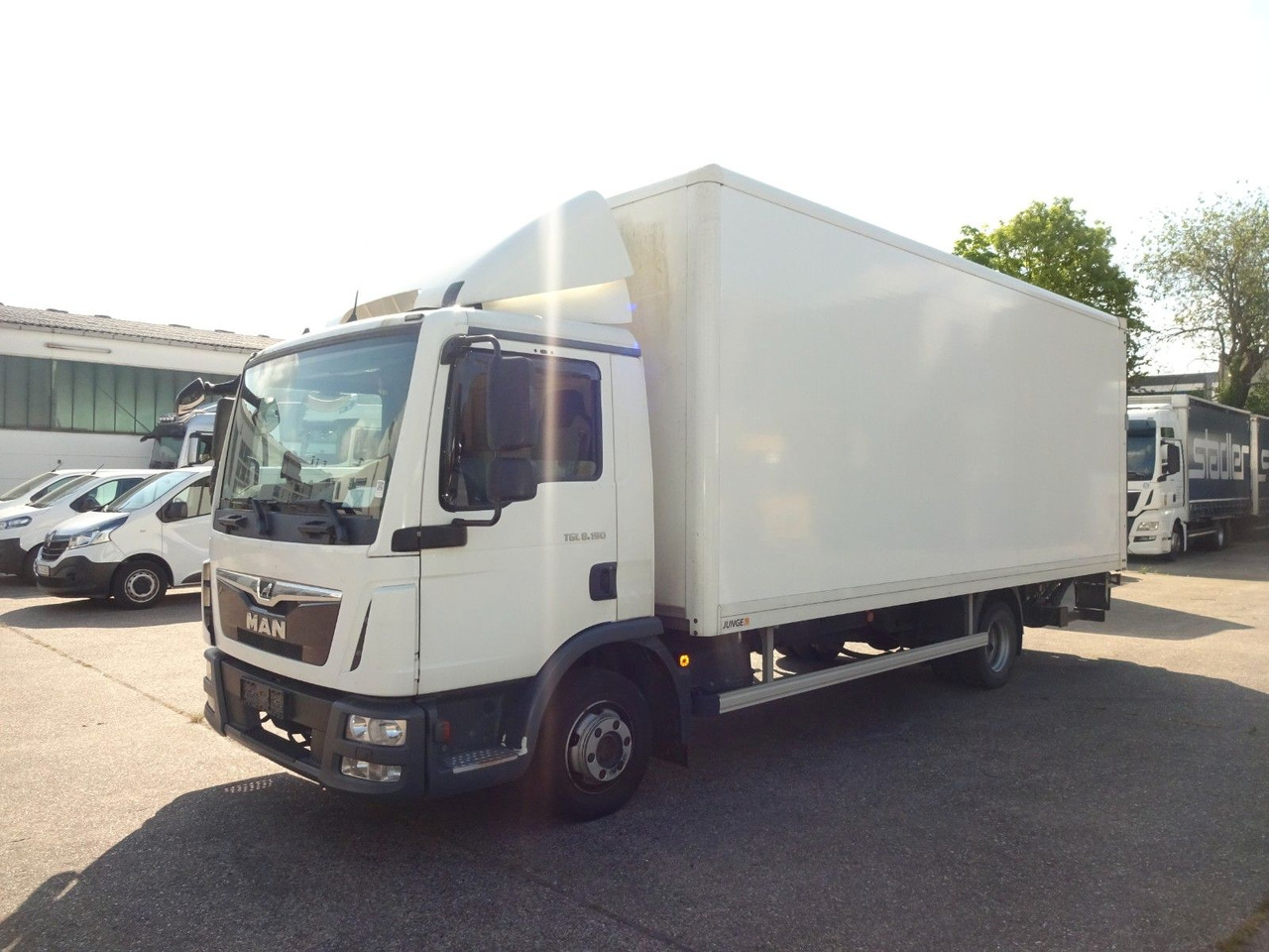 MAN TGL 8.190, LBW, Luft, Tempomat, Standheizung - Фургон з закритим кузовом: фото 3 MAN TGL 8.190, LBW, Luft, Tempomat, Standheizung - Фургон з закритим кузовом: фото 3