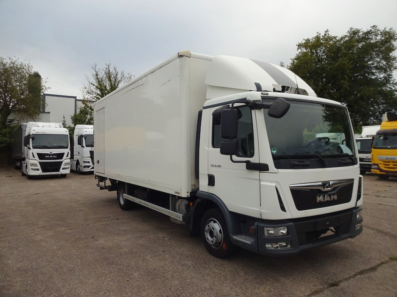 MAN TGL 8.190, LBW, Luft, Tempomat, Standheizung - Фургон з закритим кузовом: фото 3 MAN TGL 8.190, LBW, Luft, Tempomat, Standheizung - Фургон з закритим кузовом: фото 3