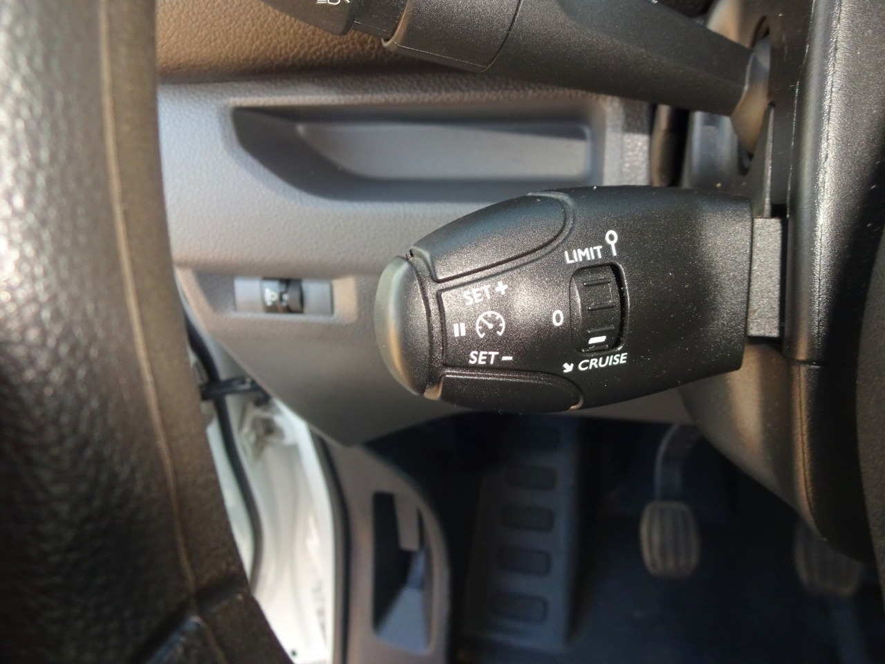 Легковий фургон Opel Vivaro Kasten L1H1, Klima, PDC,: фото 24 Легковий фургон Opel Vivaro Kasten L1H1, Klima, PDC,: фото 24