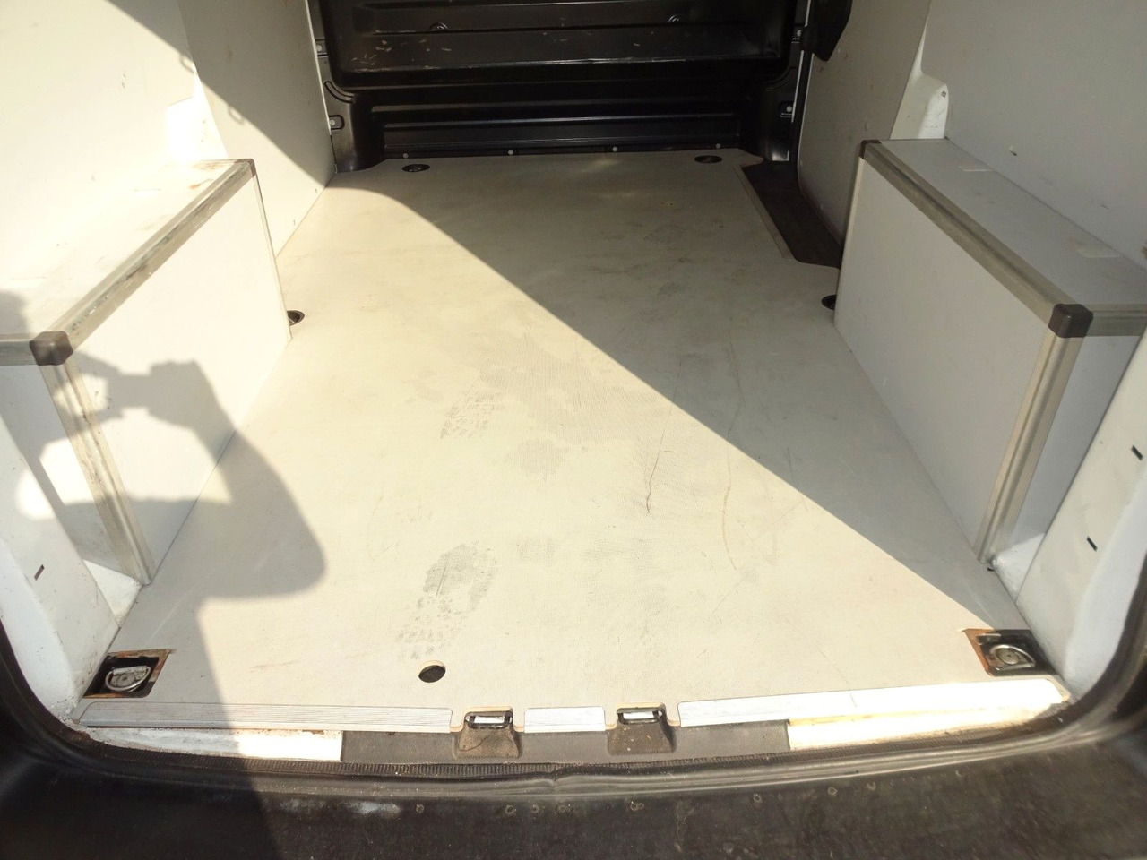 Легковий фургон Opel Vivaro Kasten L1H1, Klima, PDC,: фото 11 Легковий фургон Opel Vivaro Kasten L1H1, Klima, PDC,: фото 11