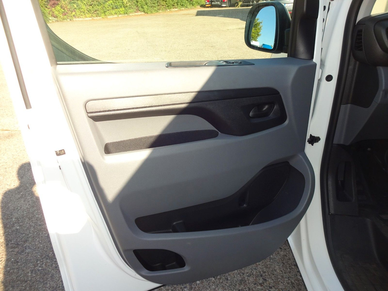 Легковий фургон Opel Vivaro Kasten L1H1, Klima, PDC,: фото 16 Легковий фургон Opel Vivaro Kasten L1H1, Klima, PDC,: фото 16