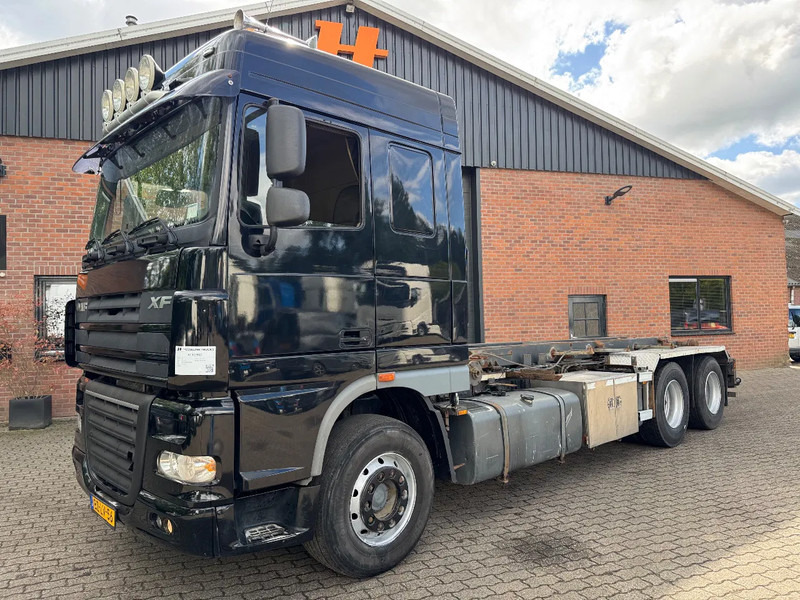 DAF XF 105.460 6X2 Space Cab Manual 565.815KM - Тросовий мультиліфт: фото 2 DAF XF 105.460 6X2 Space Cab Manual 565.815KM - Тросовий мультиліфт: фото 2