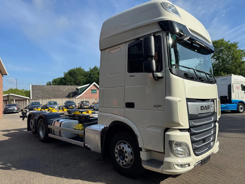 DAF XF 480 6X2 SSC FAR BDF Retarder 2x AHK 7.82 Multiwechseler - Контейнеровоз/ Змінний кузов вантажівка: фото 2 DAF XF 480 6X2 SSC FAR BDF Retarder 2x AHK 7.82 Multiwechseler - Контейнеровоз/ Змінний кузов вантажівка: фото 2
