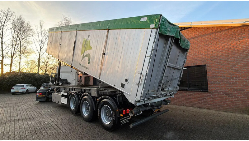 Fliegl 55m3 Blaaskipper/Schleuse Liftas 2 tussenschotten - Самоскид напівпричіп: фото 4 Fliegl 55m3 Blaaskipper/Schleuse Liftas 2 tussenschotten - Самоскид напівпричіп: фото 4