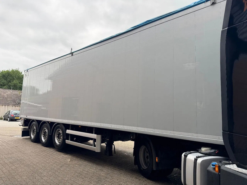 Knapen Trailers K200 11M Agrar 71m3 Cargo Floor Liftas SAF Schijfremmen 6.920 KG - З рухомою підлогою напівпричіп: фото 4 Knapen Trailers K200 11M Agrar 71m3 Cargo Floor Liftas SAF Schijfremmen 6.920 KG - З рухомою підлогою напівпричіп: фото 4