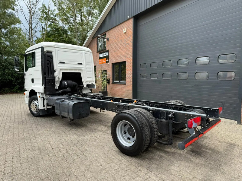 MAN TGM TGM 15.250 4X2 Chassis, Airco, 526.460 KM, Slaapcabine - Вантажівка шасі: фото 2 MAN TGM TGM 15.250 4X2 Chassis, Airco, 526.460 KM, Slaapcabine - Вантажівка шасі: фото 2