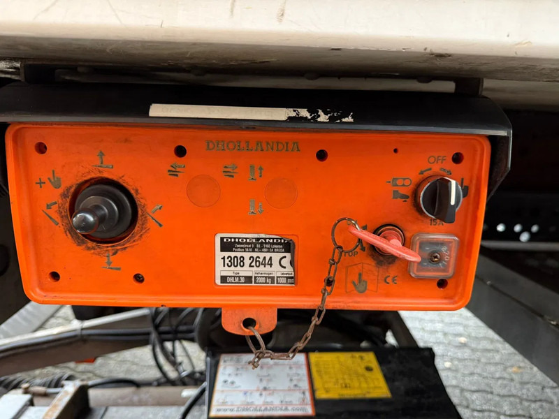 Ізотермічна вантажівка Mercedes-Benz Antos 1930 Frigoblock Dual temp 3 compartiments LBW AHK 319.640KM EURO 6 NL Truck!: фото 12 Ізотермічна вантажівка Mercedes-Benz Antos 1930 Frigoblock Dual temp 3 compartiments LBW AHK 319.640KM EURO 6 NL Truck!: фото 12