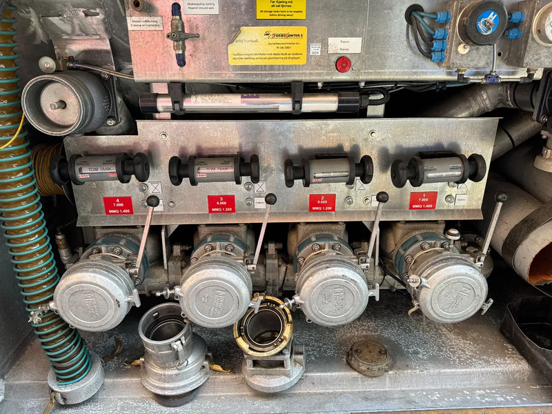 ROHR FUEL Kraftstoff Benzin/Diesel 26.000L 4 Rooms ADR Pump - Сільськогосподарський причіп: фото 5 ROHR FUEL Kraftstoff Benzin/Diesel 26.000L 4 Rooms ADR Pump - Сільськогосподарський причіп: фото 5