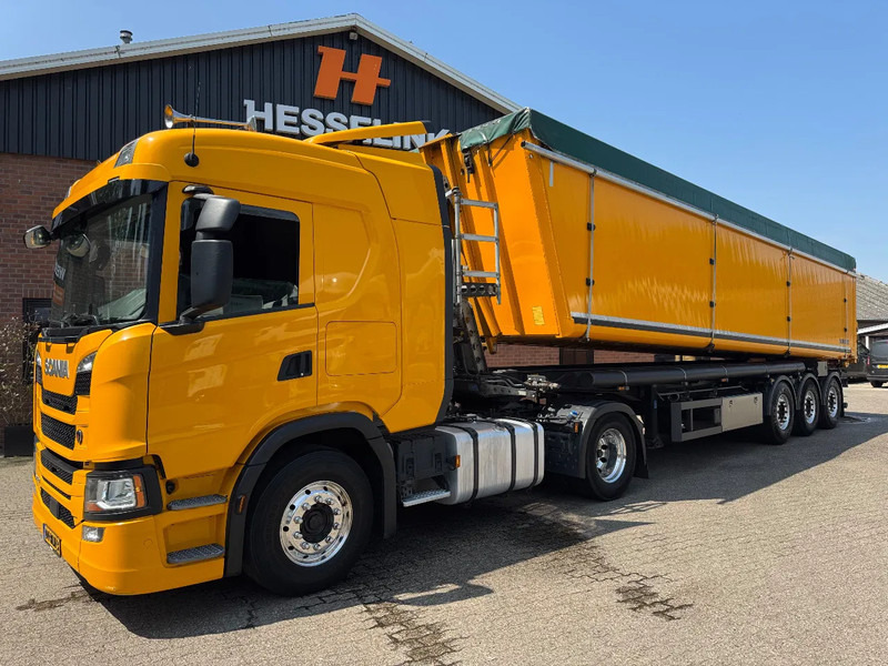 Schmitz Cargobull 55M3 Blaaskipper Kombi Schleuse + SCANIA P450 - Самоскид напівпричіп: фото 1 Schmitz Cargobull 55M3 Blaaskipper Kombi Schleuse + SCANIA P450 - Самоскид напівпричіп: фото 1