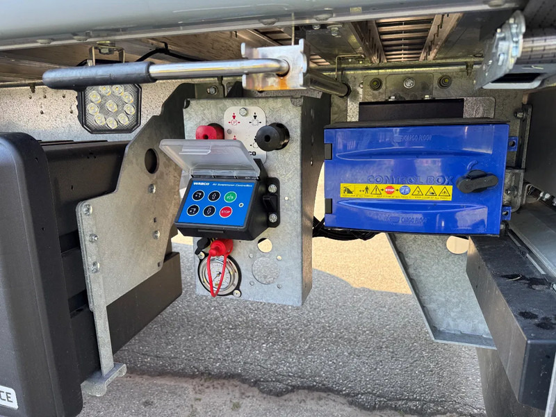 Новий З рухомою підлогою напівпричіп kraker 92m3 K-Force New/Neu 10MM Cargo floor Liftas Aluminium velgen: фото 13