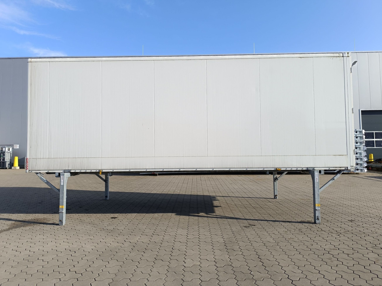 BDF-System, 7.450 mm lang, SONDERPREIS MESSEAUFBAU, - Кузов - фургон: фото 1 BDF-System, 7.450 mm lang, SONDERPREIS MESSEAUFBAU, - Кузов - фургон: фото 1