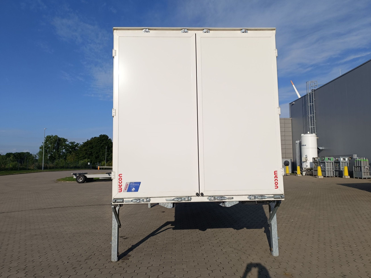 BDF-System, 7.450 mm lang, SONDERPREIS MESSEAUFBAU, - Кузов - фургон: фото 2 BDF-System, 7.450 mm lang, SONDERPREIS MESSEAUFBAU, - Кузов - фургон: фото 2