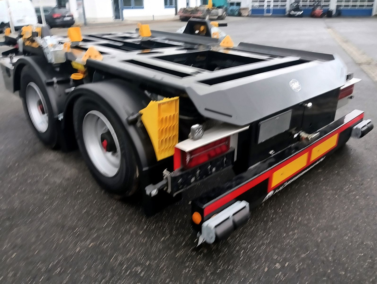 Причіп мультиліфт/ Бункеровоз Hüffermann 2-A-MINI-CARRIER SAFETYFIX VERZINKT FULLOPTION: фото 9 Причіп мультиліфт/ Бункеровоз Hüffermann 2-A-MINI-CARRIER SAFETYFIX VERZINKT FULLOPTION: фото 9