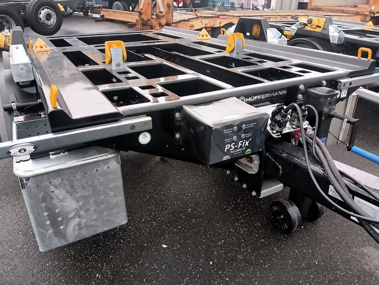 Причіп мультиліфт/ Бункеровоз Hüffermann 2-A-MINI-CARRIER SAFETYFIX VERZINKT FULLOPTION: фото 15 Причіп мультиліфт/ Бункеровоз Hüffermann 2-A-MINI-CARRIER SAFETYFIX VERZINKT FULLOPTION: фото 15