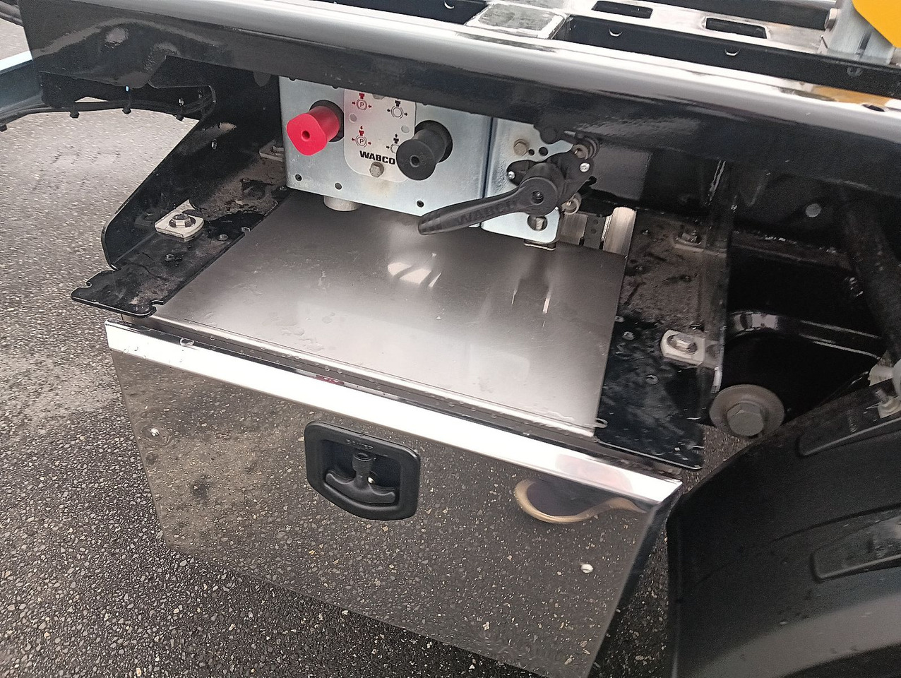 Причіп мультиліфт/ Бункеровоз Hüffermann 2-A-MINI-CARRIER SAFETYFIX VERZINKT FULLOPTION: фото 14 Причіп мультиліфт/ Бункеровоз Hüffermann 2-A-MINI-CARRIER SAFETYFIX VERZINKT FULLOPTION: фото 14