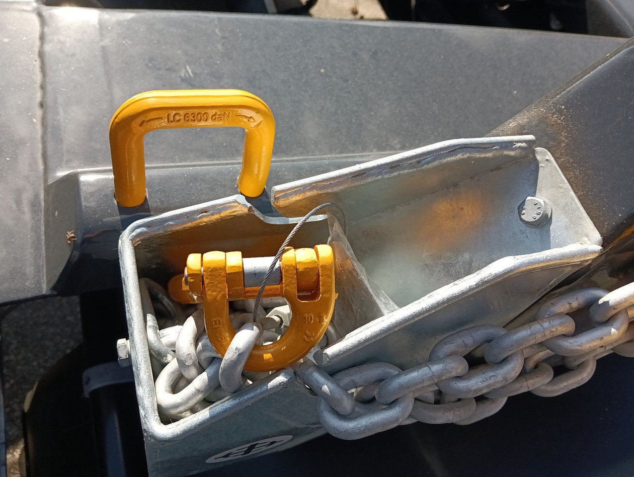 Причіп мультиліфт/ Бункеровоз Hüffermann 2-A-MINI-CARRIER SAFETYFIX VERZINKT FULLOPTION: фото 19 Причіп мультиліфт/ Бункеровоз Hüffermann 2-A-MINI-CARRIER SAFETYFIX VERZINKT FULLOPTION: фото 19