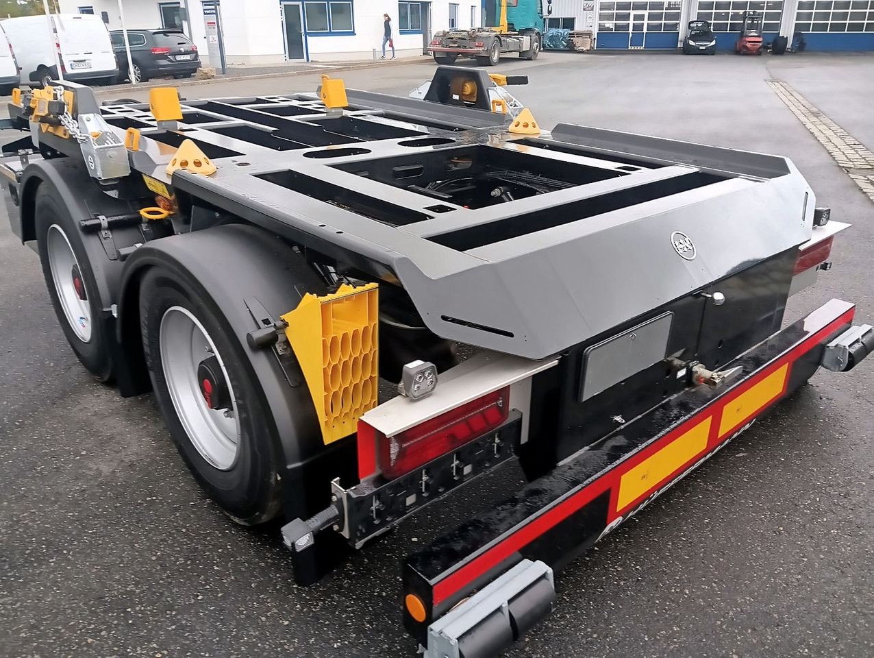 Причіп мультиліфт/ Бункеровоз Hüffermann 2-A-MINI-CARRIER SAFETYFIX VERZINKT FULLOPTION: фото 8 Причіп мультиліфт/ Бункеровоз Hüffermann 2-A-MINI-CARRIER SAFETYFIX VERZINKT FULLOPTION: фото 8