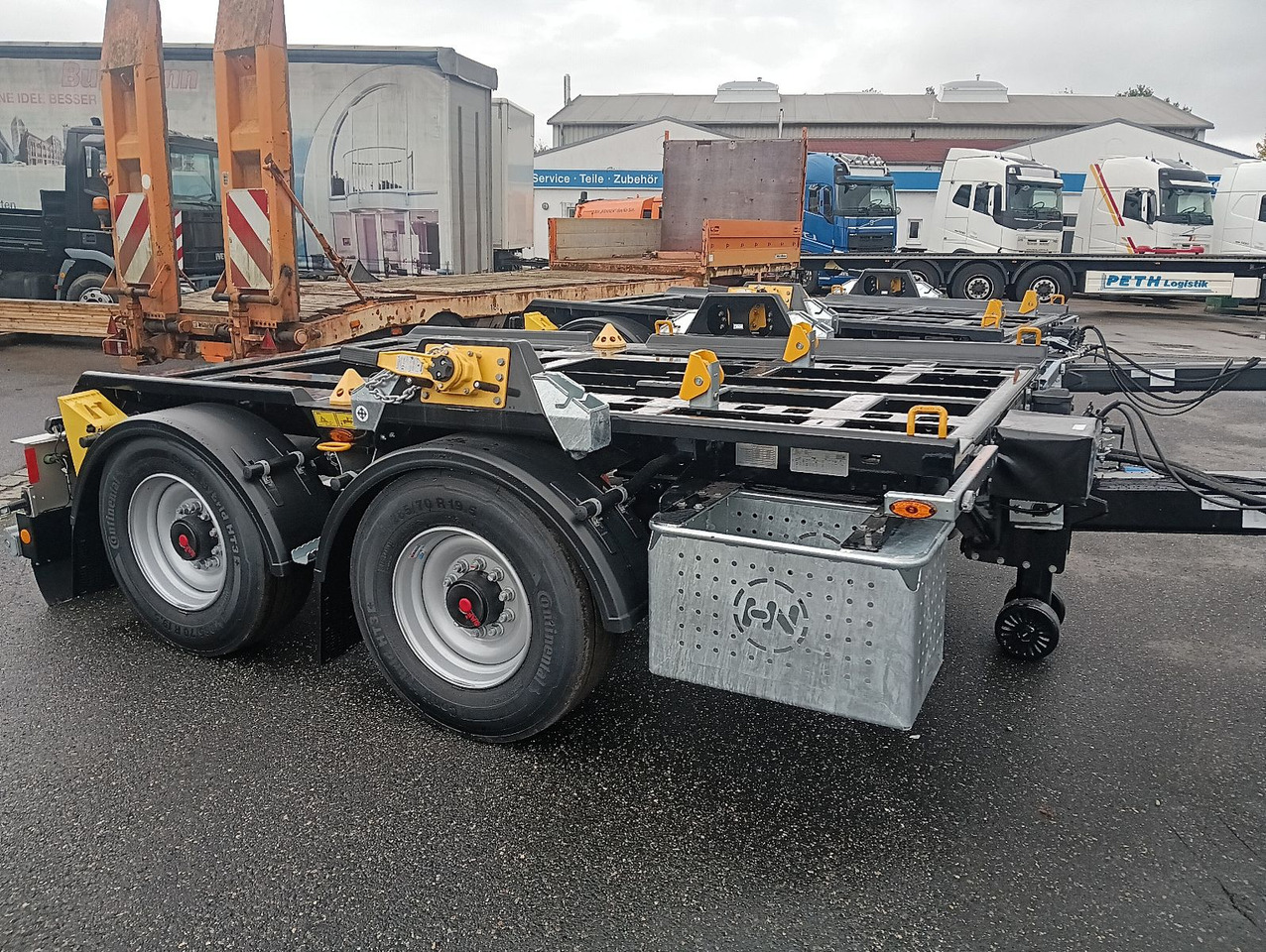 Причіп мультиліфт/ Бункеровоз Hüffermann 2-A-MINI-CARRIER SAFETYFIX VERZINKT FULLOPTION: фото 7 Причіп мультиліфт/ Бункеровоз Hüffermann 2-A-MINI-CARRIER SAFETYFIX VERZINKT FULLOPTION: фото 7