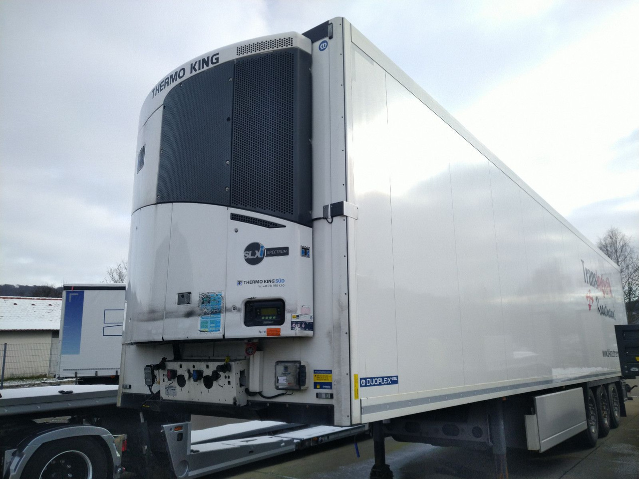 Krone SDR27eL4-MT Blumen BiTemp TK SLXi Double Rolltor - Закритий кузов напівпричіп: фото 1 Krone SDR27eL4-MT Blumen BiTemp TK SLXi Double Rolltor - Закритий кузов напівпричіп: фото 1