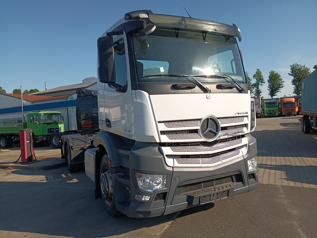 Mercedes-Benz 2545 6x2 Lenk/Lift MEILLER RK2070 Luft/Luft - Вантажівка шасі: фото 1 Mercedes-Benz 2545 6x2 Lenk/Lift MEILLER RK2070 Luft/Luft - Вантажівка шасі: фото 1