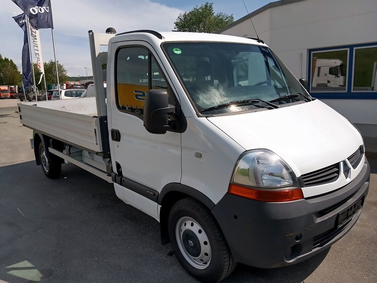 Renault MASTER 3,5t AHK, TÜV/Reifen/Bremse NEU orig.64t - Легка бортова вантажівка, Вантажопасажирський фургон: фото 2 Renault MASTER 3,5t AHK, TÜV/Reifen/Bremse NEU orig.64t - Легка бортова вантажівка, Вантажопасажирський фургон: фото 2