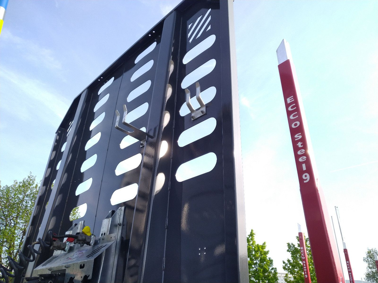 Новий Напівпричіп лісовоз Schwarzmüller 3-A Rungensattel 8xRungSchemel 5800kg NEU sofort Schwarzmüller 3-A Rungensattel 8xRungSchemel 5800kg NEU sofort: фото 11 Новий Напівпричіп лісовоз Schwarzmüller 3-A Rungensattel 8xRungSchemel 5800kg NEU sofort Schwarzmüller 3-A Rungensattel 8xRungSchemel 5800kg NEU sofort: фото 11