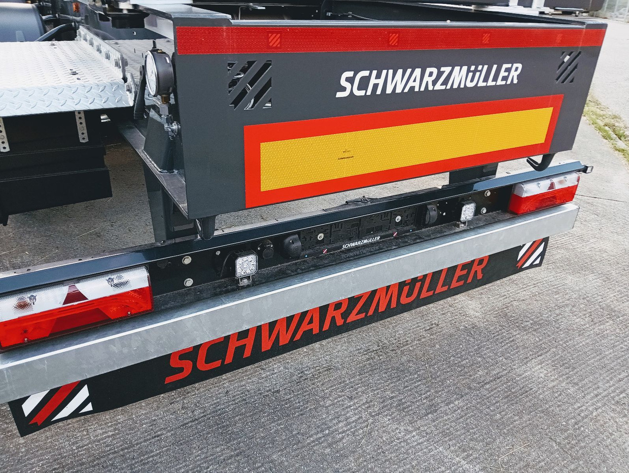 Новий Напівпричіп лісовоз Schwarzmüller 3-A Rungensattel 8xRungSchemel 5800kg NEU sofort Schwarzmüller 3-A Rungensattel 8xRungSchemel 5800kg NEU sofort: фото 22 Новий Напівпричіп лісовоз Schwarzmüller 3-A Rungensattel 8xRungSchemel 5800kg NEU sofort Schwarzmüller 3-A Rungensattel 8xRungSchemel 5800kg NEU sofort: фото 22
