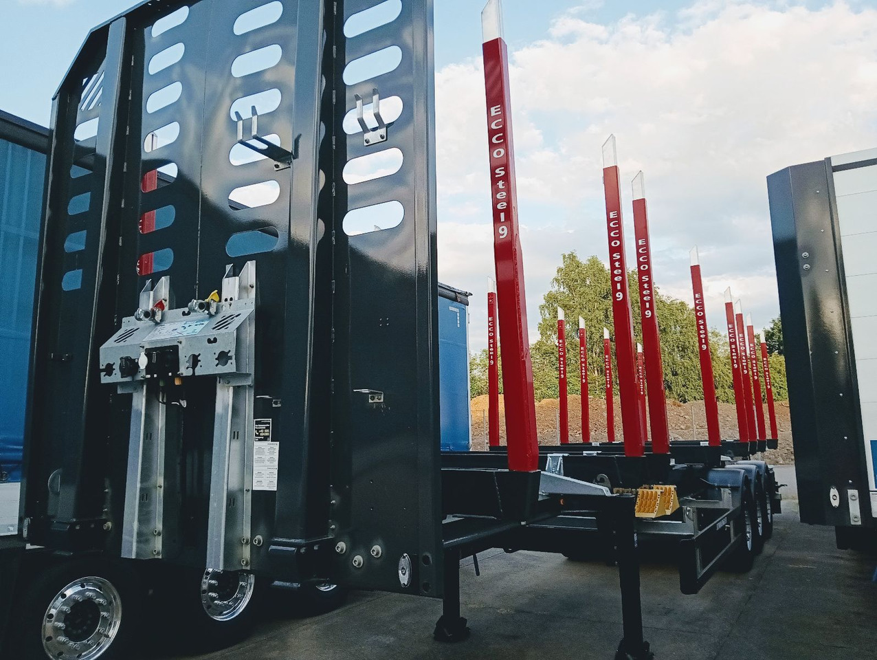 Новий Напівпричіп лісовоз Schwarzmüller 3-A Rungensattel 8xRungSchemel 5800kg NEU sofort Schwarzmüller 3-A Rungensattel 8xRungSchemel 5800kg NEU sofort: фото 6 Новий Напівпричіп лісовоз Schwarzmüller 3-A Rungensattel 8xRungSchemel 5800kg NEU sofort Schwarzmüller 3-A Rungensattel 8xRungSchemel 5800kg NEU sofort: фото 6