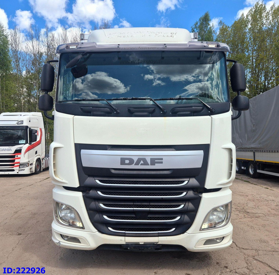 DAF XF 106 440 FAR 6x2 Euro6 - Ізотермічна вантажівка: фото 2 DAF XF 106 440 FAR 6x2 Euro6 - Ізотермічна вантажівка: фото 2